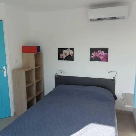 Mini Avec Piscine A Figari Prázdninový dům