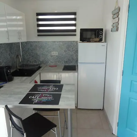 Mini Avec Piscine A Figari Holiday home *
